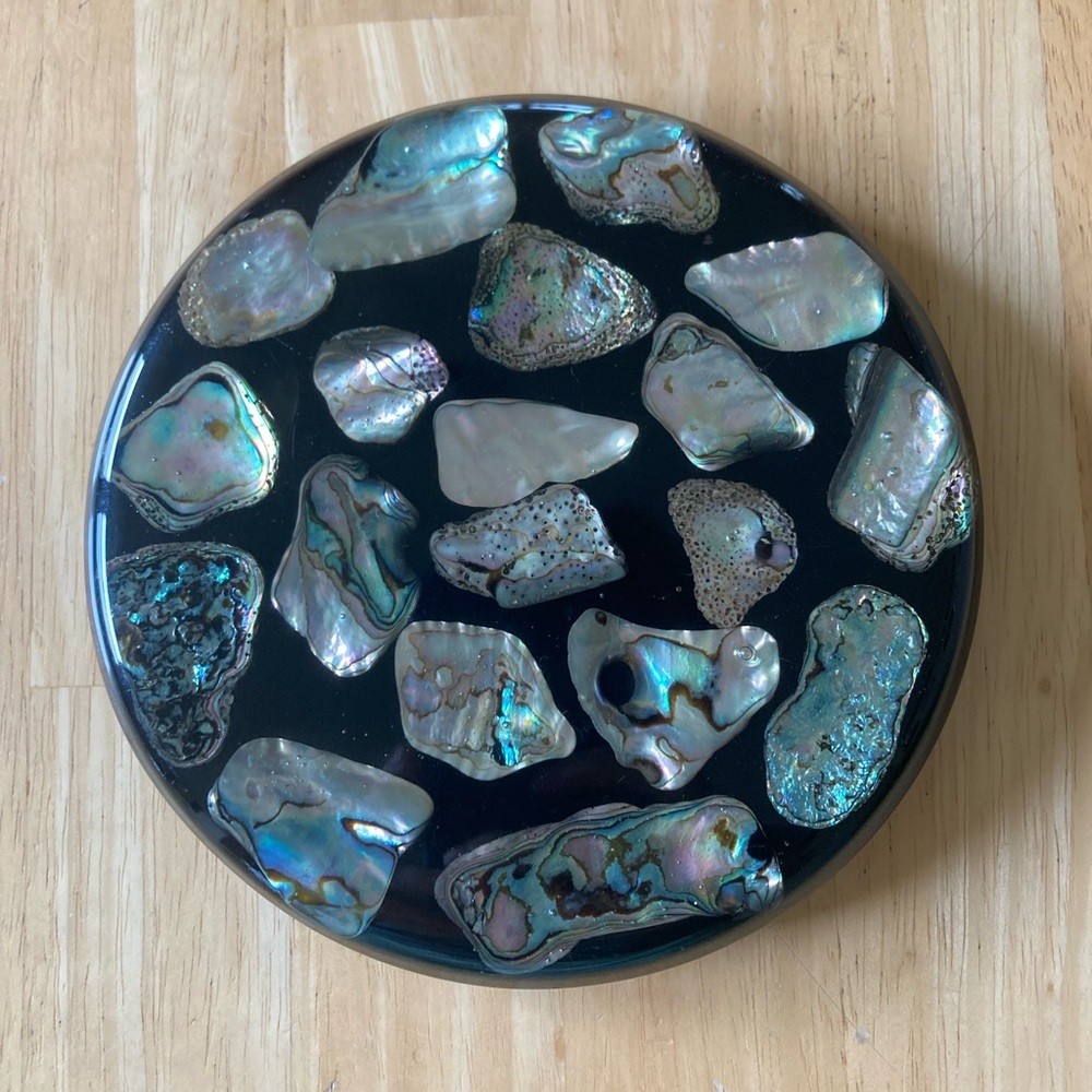 Mid century modern lucite /abalone shell black trivet